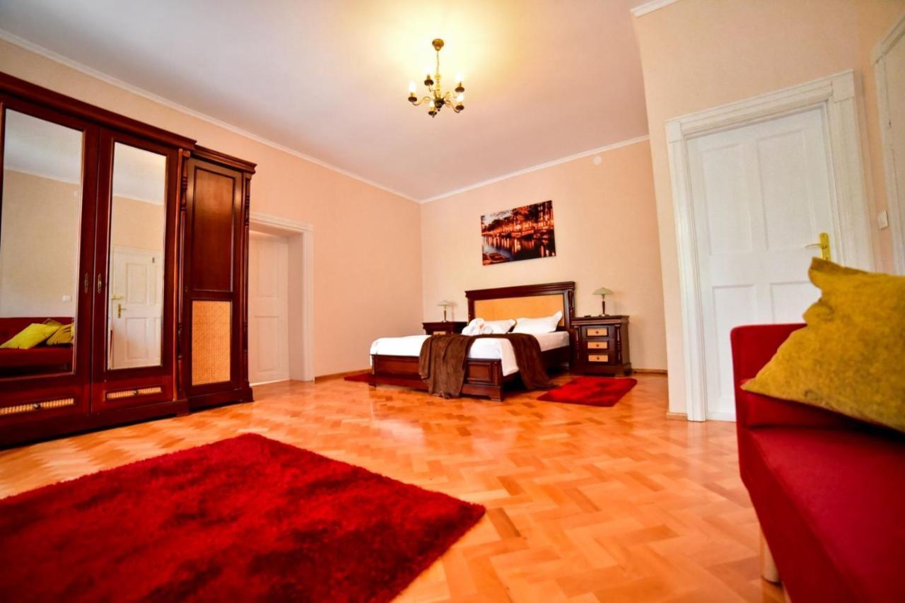 Gm 15 Apartments Sibiu Buitenkant foto